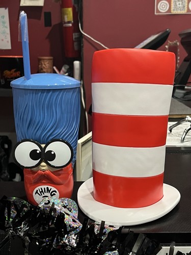 Cat the hat popcorn - in, popcorn/drink