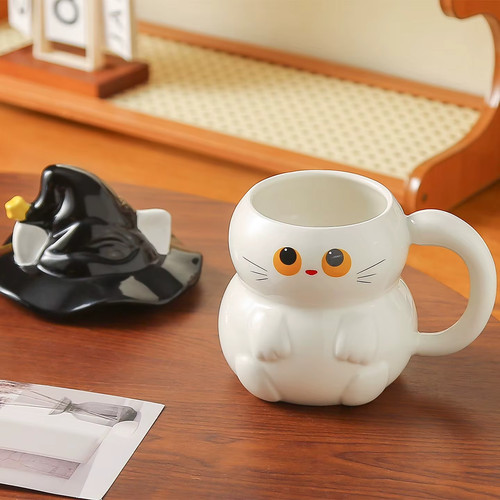 Tazza gatto stile anime con